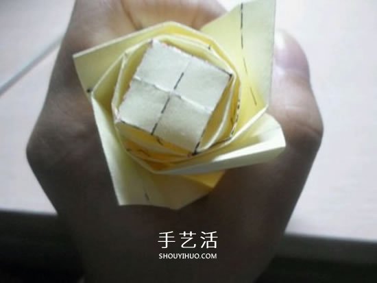 如何折疊玫瑰花圖解 玫瑰花的折法簡(jiǎn)單易學(xué) -  rpnrmr.com