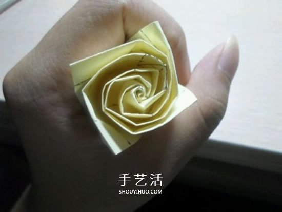 如何折疊玫瑰花圖解 玫瑰花的折法簡(jiǎn)單易學(xué) -  rpnrmr.com