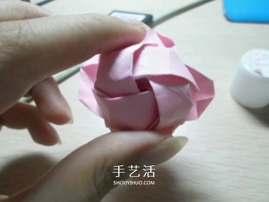 如何折疊玫瑰花圖解 玫瑰花的折法簡(jiǎn)單易學(xué) -  rpnrmr.com
