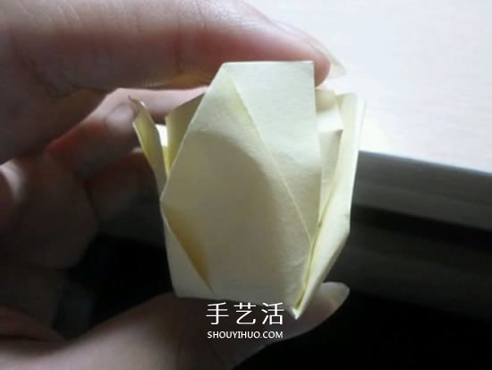 如何折疊玫瑰花圖解 玫瑰花的折法簡(jiǎn)單易學(xué) -  rpnrmr.com