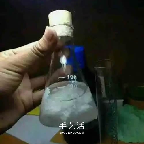 天氣預(yù)報(bào)瓶制作方法 自制天氣瓶的圖解教程 -  rpnrmr.com
