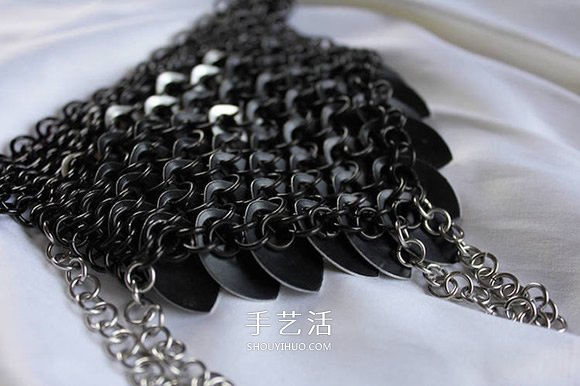 將腦中創(chuàng)意化成實體商品 鑲滿鱗片的盔甲首飾 -  rpnrmr.com