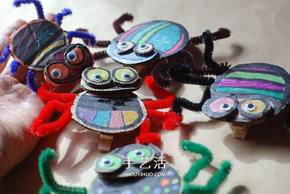 幼兒園萬(wàn)圣節(jié)蜘蛛制作 簡(jiǎn)單硬紙板蜘蛛的做法 -  rpnrmr.com