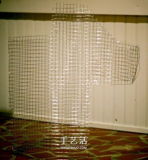 廢舊報(bào)紙DIY鹿頭標(biāo)本 簡(jiǎn)易駝鹿頭部標(biāo)本的做法 -  rpnrmr.com