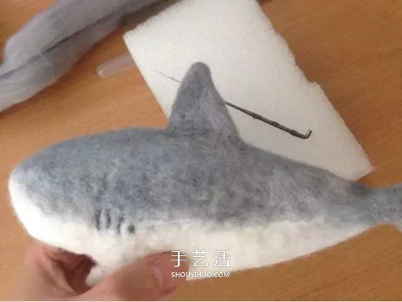 羊毛氈鯊魚鑰匙包DIY 羊毛氈鑰匙包的制作方法 -  rpnrmr.com