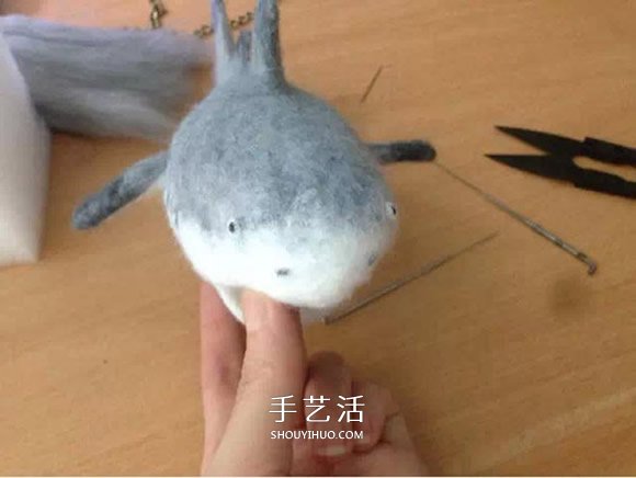 羊毛氈鯊魚鑰匙包DIY 羊毛氈鑰匙包的制作方法 -  rpnrmr.com