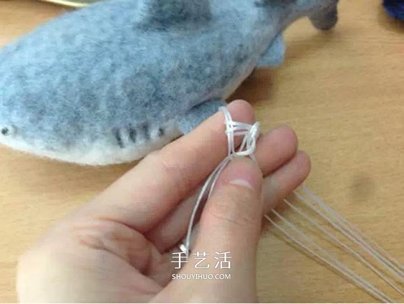 羊毛氈鯊魚鑰匙包DIY 羊毛氈鑰匙包的制作方法 -  rpnrmr.com