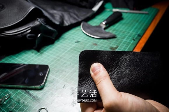 舊皮包改造時(shí)尚手機(jī)套 舊皮包變廢為寶做手機(jī)套 -  rpnrmr.com