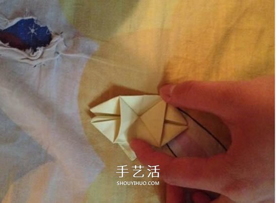 四瓣花折紙圖解教程 手工折疊四瓣花的方法 -  rpnrmr.com