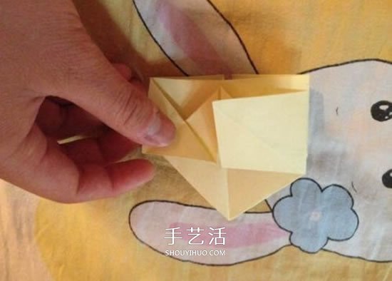 四瓣花折紙圖解教程 手工折疊四瓣花的方法 -  rpnrmr.com