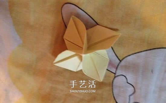 四瓣花折紙圖解教程 手工折疊四瓣花的方法 -  rpnrmr.com