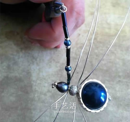 手工串珠蜘蛛的做法 串珠蜘蛛工藝品DIY制作 -  rpnrmr.com