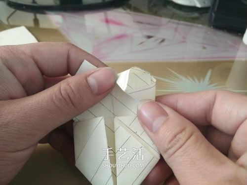 會(huì)動(dòng)的小豬折紙圖解 可以動(dòng)的小豬折法步驟 -  rpnrmr.com