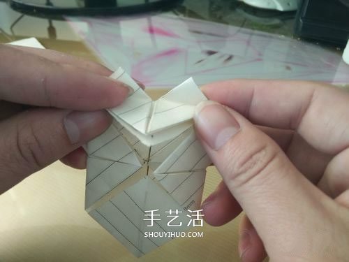 會(huì)動(dòng)的小豬折紙圖解 可以動(dòng)的小豬折法步驟 -  rpnrmr.com
