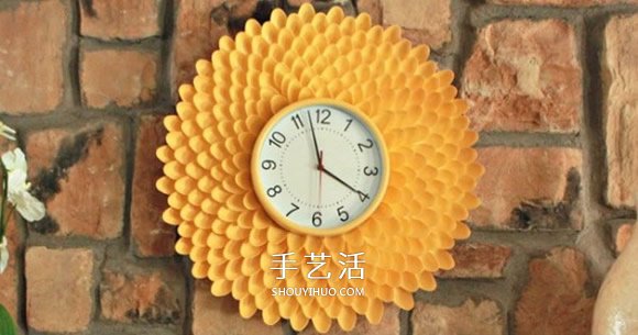 一次性勺子手工制作漂亮的野菊花掛鐘圖解 -  rpnrmr.com