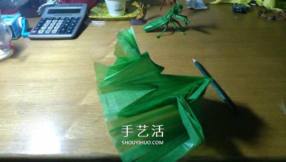 立體螳螂的折法圖解 折紙小螳螂的詳細(xì)步驟 -  rpnrmr.com