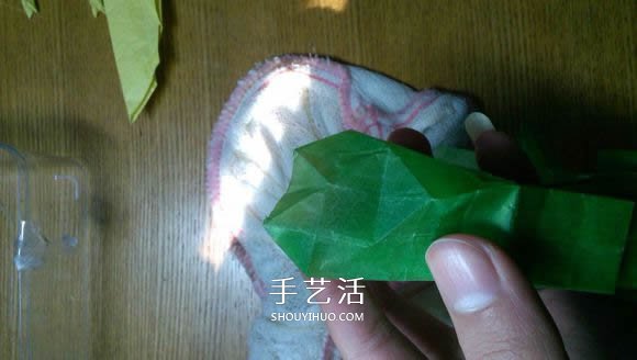 立體螳螂的折法圖解 折紙小螳螂的詳細(xì)步驟 -  rpnrmr.com