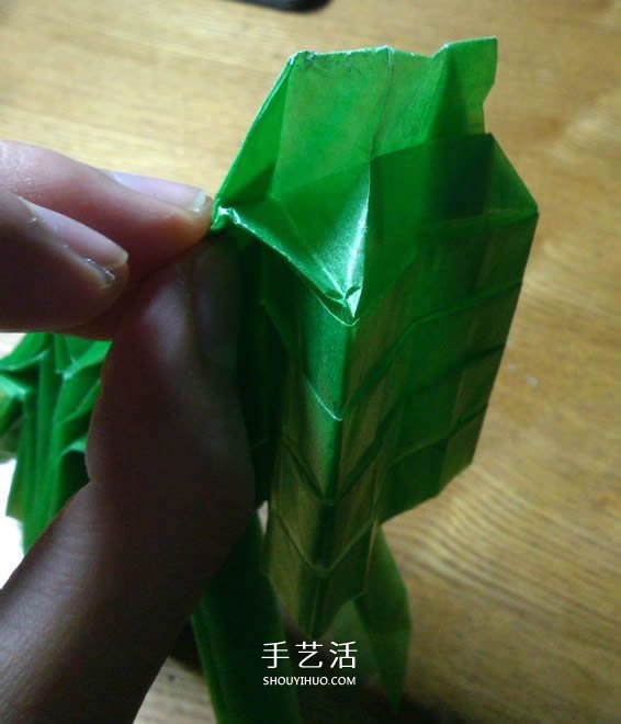 立體螳螂的折法圖解 折紙小螳螂的詳細(xì)步驟 -  rpnrmr.com
