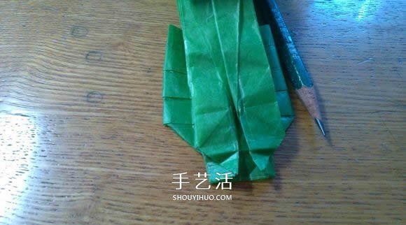 立體螳螂的折法圖解 折紙小螳螂的詳細(xì)步驟 -  rpnrmr.com