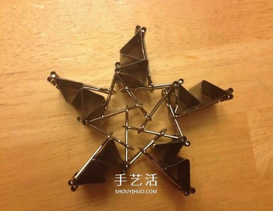 長(zhǎng)尾票夾做立體五角星 DIY票夾五角星圖解 -  rpnrmr.com