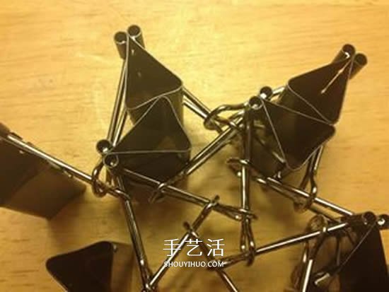 長(zhǎng)尾票夾做立體五角星 DIY票夾五角星圖解 -  rpnrmr.com