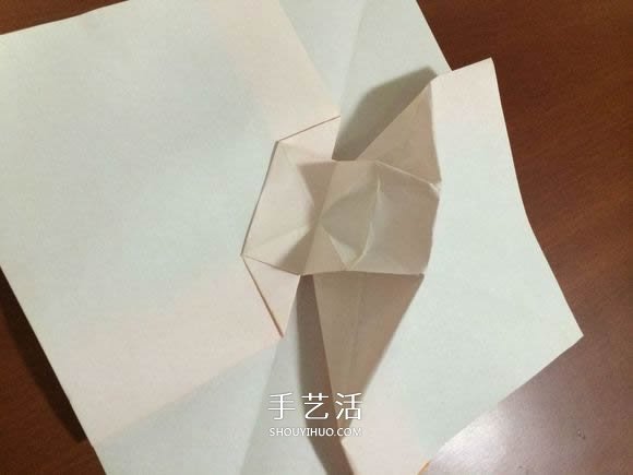 復(fù)雜立體跑車的折法 詳細(xì)折紙跑車圖解步驟 -  rpnrmr.com