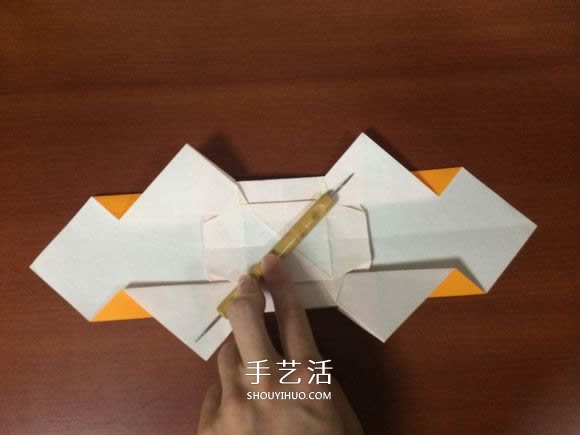 復(fù)雜立體跑車的折法 詳細(xì)折紙跑車圖解步驟 -  rpnrmr.com