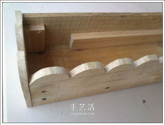 自制窗臺花箱的方法 窗臺花箱怎么做DIY教程 -  rpnrmr.com
