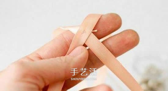 自制絲帶串珠項(xiàng)鏈圖解 優(yōu)雅帶珠子絲帶項(xiàng)鏈DIY -  rpnrmr.com