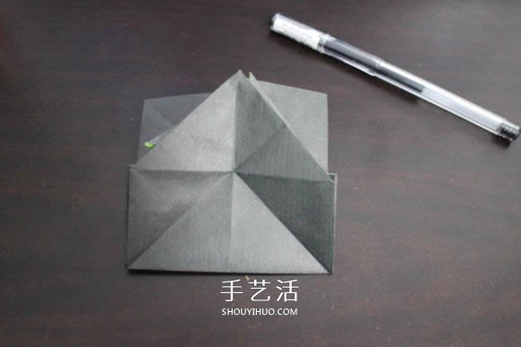 耐克標(biāo)志的折紙方法 怎么折NIKE標(biāo)志的圖解 -  rpnrmr.com