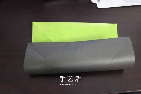 耐克標(biāo)志的折紙方法 怎么折NIKE標(biāo)志的圖解 -  rpnrmr.com