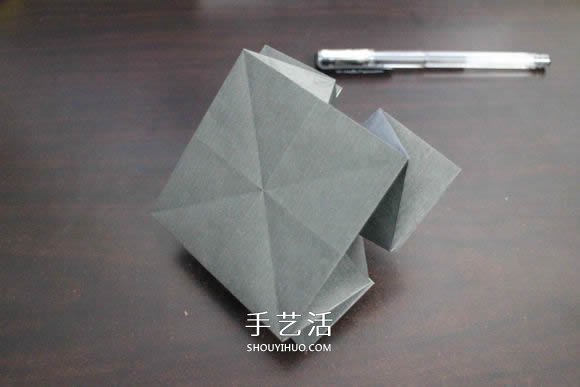 耐克標(biāo)志的折紙方法 怎么折NIKE標(biāo)志的圖解 -  rpnrmr.com