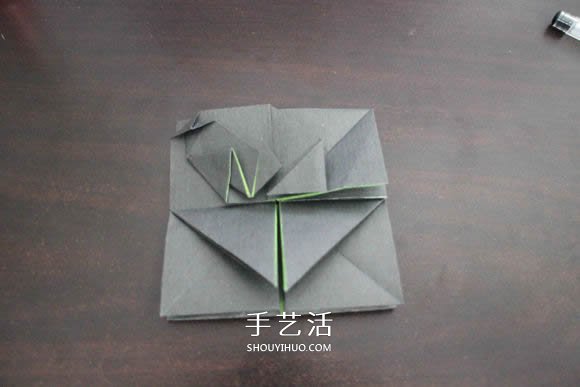 耐克標(biāo)志的折紙方法 怎么折NIKE標(biāo)志的圖解 -  rpnrmr.com