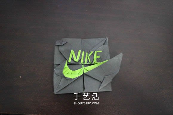 耐克標(biāo)志的折紙方法 怎么折NIKE標(biāo)志的圖解 -  rpnrmr.com
