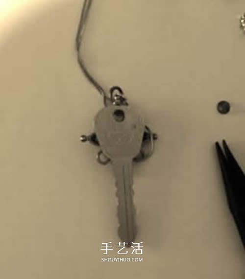 廢棄鑰匙制作項(xiàng)鏈墜 鑰匙項(xiàng)鏈?zhǔn)止ぶ谱鹘坛?-  rpnrmr.com