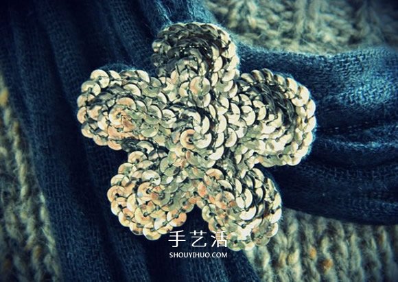 閃亮的布花制作方法 可以做成胸針和衣物裝飾 -  rpnrmr.com