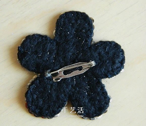 閃亮的布花制作方法 可以做成胸針和衣物裝飾 -  rpnrmr.com