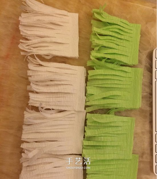 重陽(yáng)節(jié)紙菊花的做法 皺紋紙手工制作菊花圖解 -  rpnrmr.com