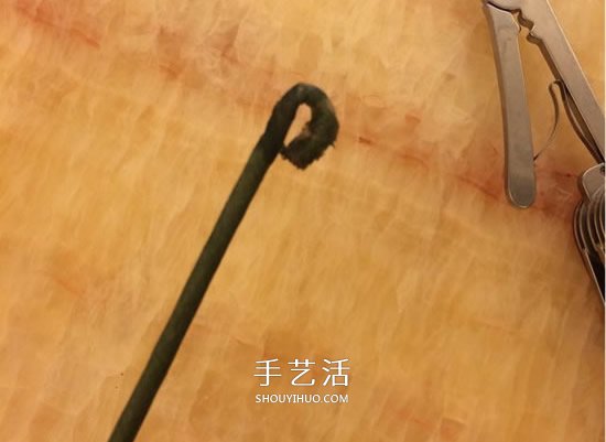 重陽(yáng)節(jié)紙菊花的做法 皺紋紙手工制作菊花圖解 -  rpnrmr.com