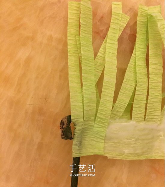 重陽(yáng)節(jié)紙菊花的做法 皺紋紙手工制作菊花圖解 -  rpnrmr.com