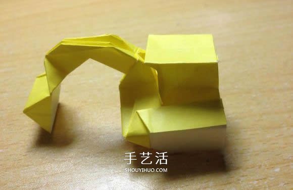 挖土機(jī)的折紙方法圖解 手工挖掘機(jī)的折法過程 -  rpnrmr.com