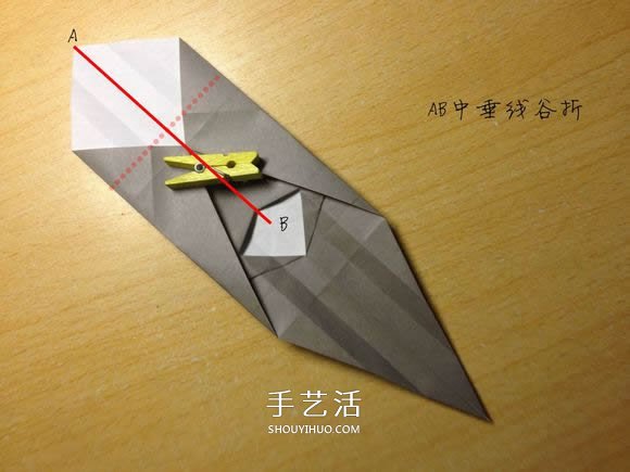 挖土機(jī)的折紙方法圖解 手工挖掘機(jī)的折法過程 -  rpnrmr.com
