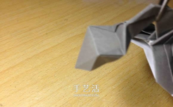 挖土機(jī)的折紙方法圖解 手工挖掘機(jī)的折法過程 -  rpnrmr.com