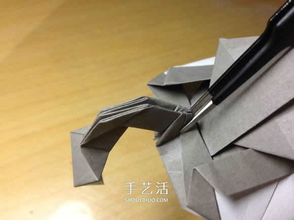 挖土機(jī)的折紙方法圖解 手工挖掘機(jī)的折法過程 -  rpnrmr.com