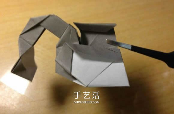挖土機(jī)的折紙方法圖解 手工挖掘機(jī)的折法過程 -  rpnrmr.com