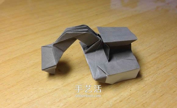 挖土機(jī)的折紙方法圖解 手工挖掘機(jī)的折法過程 -  rpnrmr.com