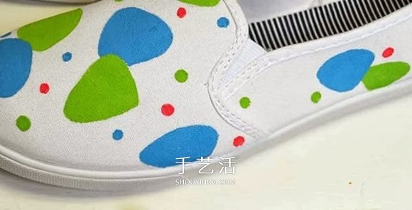 白色帆布鞋的改造方法 手繪改造白色帆布鞋 -  rpnrmr.com