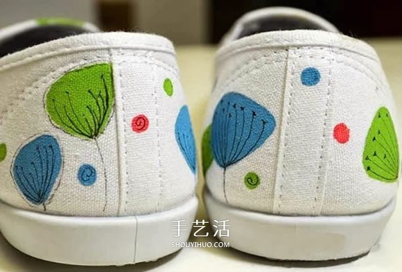 白色帆布鞋的改造方法 手繪改造白色帆布鞋 -  rpnrmr.com