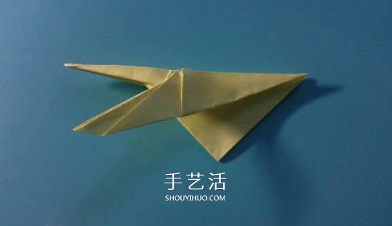 簡(jiǎn)單蜂鳥(niǎo)的折紙方法 手工折紙蜂鳥(niǎo)圖解教程 -  rpnrmr.com