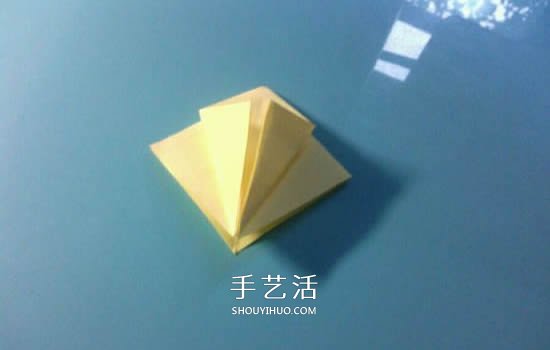 簡(jiǎn)單蜂鳥(niǎo)的折紙方法 手工折紙蜂鳥(niǎo)圖解教程 -  rpnrmr.com